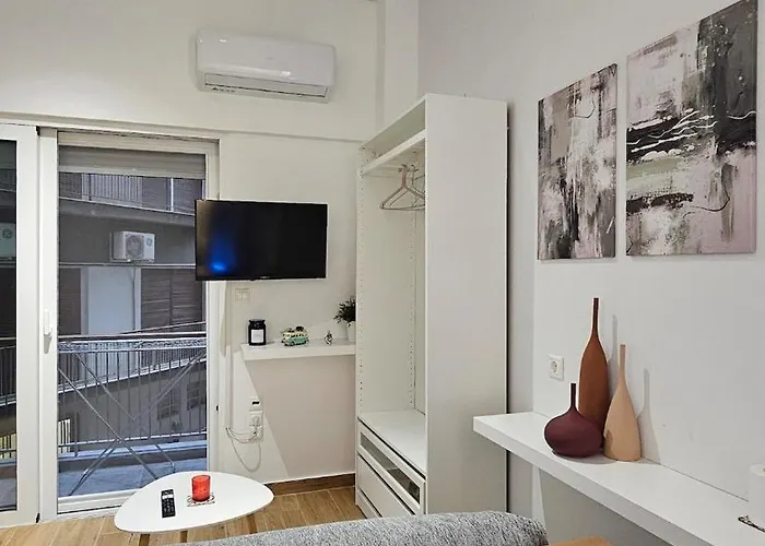 Elegant City Retreat Walk To Landmarks & Metro